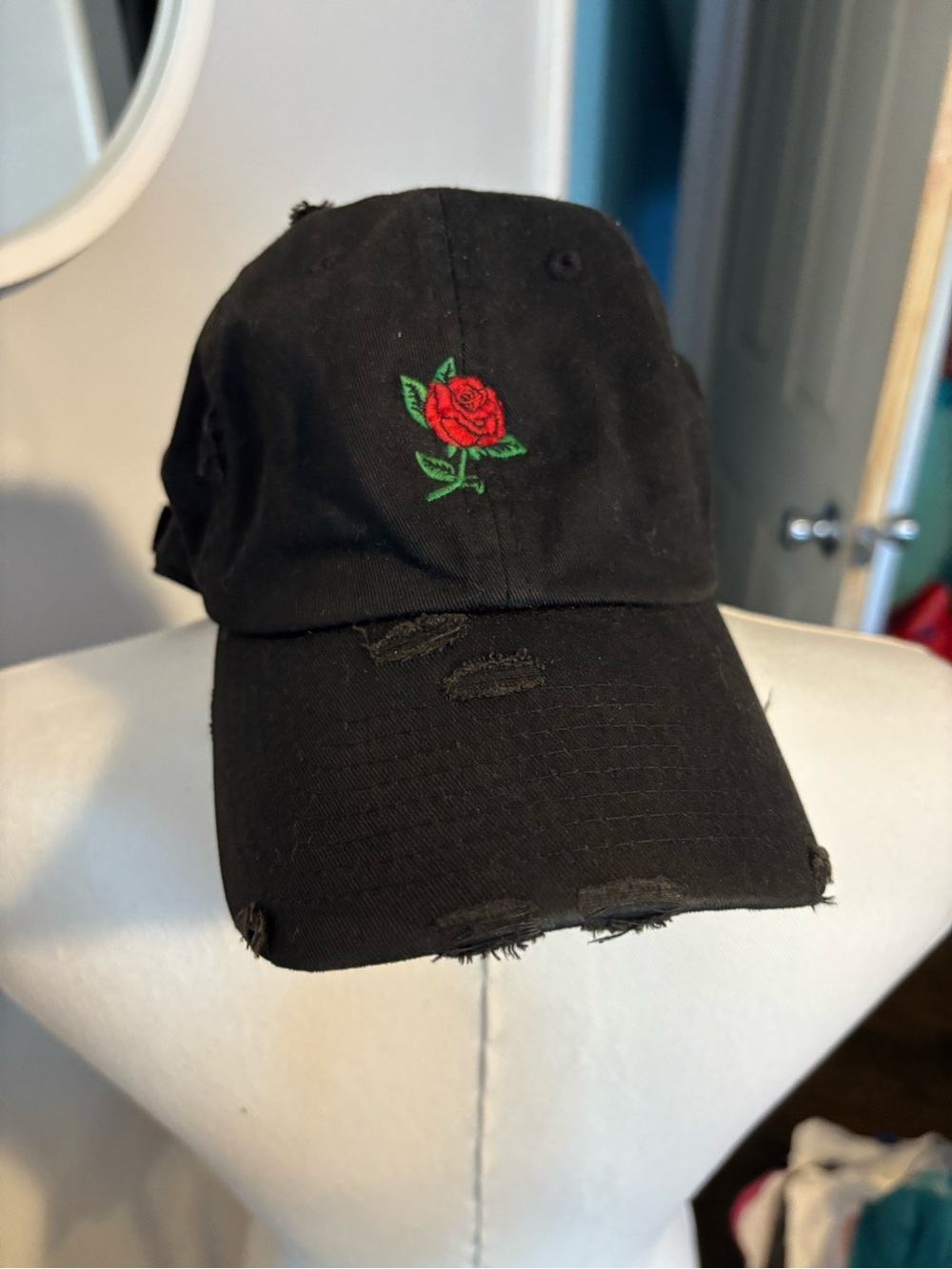 KBETHOS Black Baseball Cap with Red Rose Embroidery